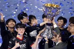 火药味拉满！TES与DK上演45分钟大乱斗，总击杀破80